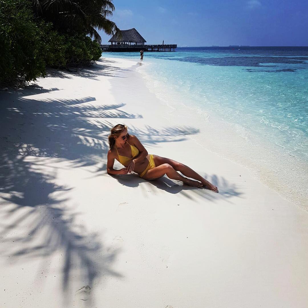 Елина Свитолина също е много секси на Малдивите (снимки)