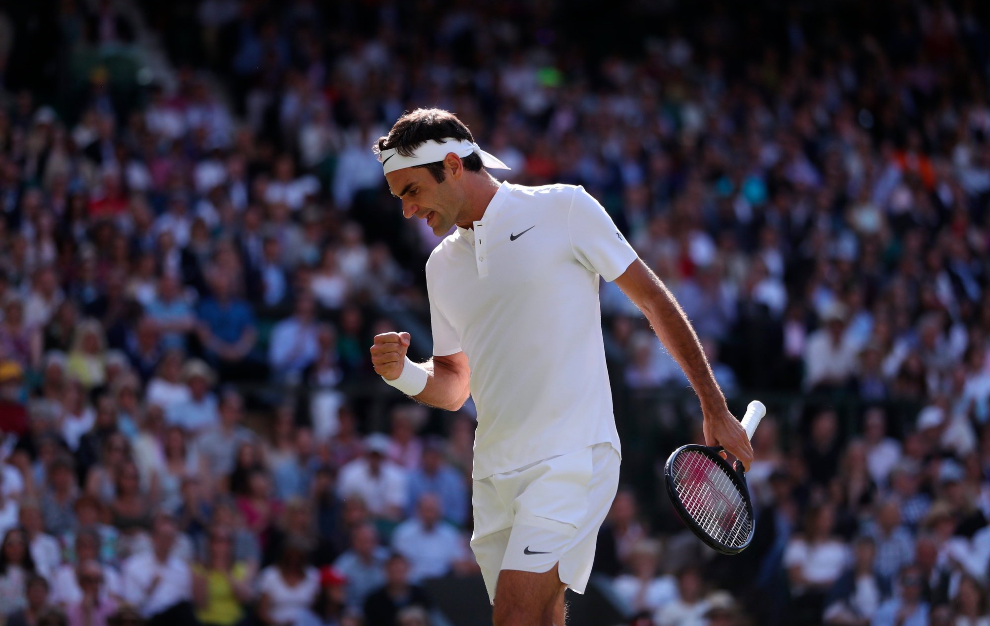 Без загубен сет: Федерер достигна 11 финал на Уимбълдън (видео)