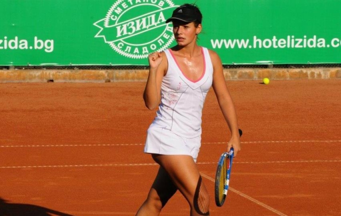 Стаматова победи Вангелова в БГ дербито и е на полуфинал в Тунис