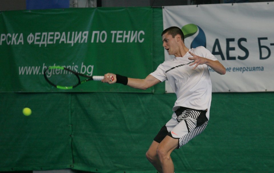 Водещи български тенисисти ще участват на държавното първенство