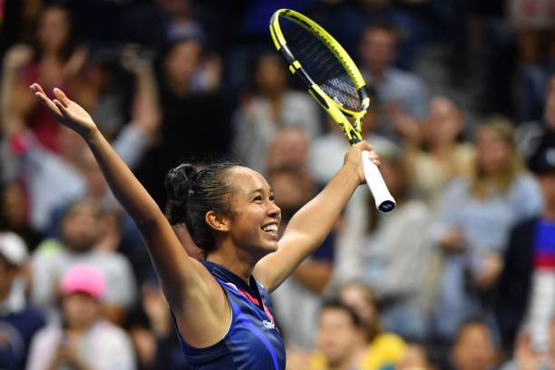 Тинейджърката Фернандес повали и друга шампионка на US Open и е на 1/4-финал!