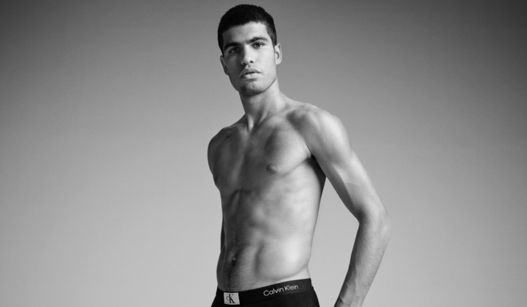 Нов успех извън корта: Алкарас стана лице на кампания за бельо на Calvin Klein (снимки)