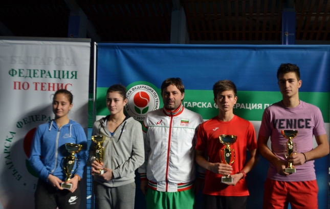 Иван Пенев и Розалина Юсева спечелиха държавното първенство в зала
