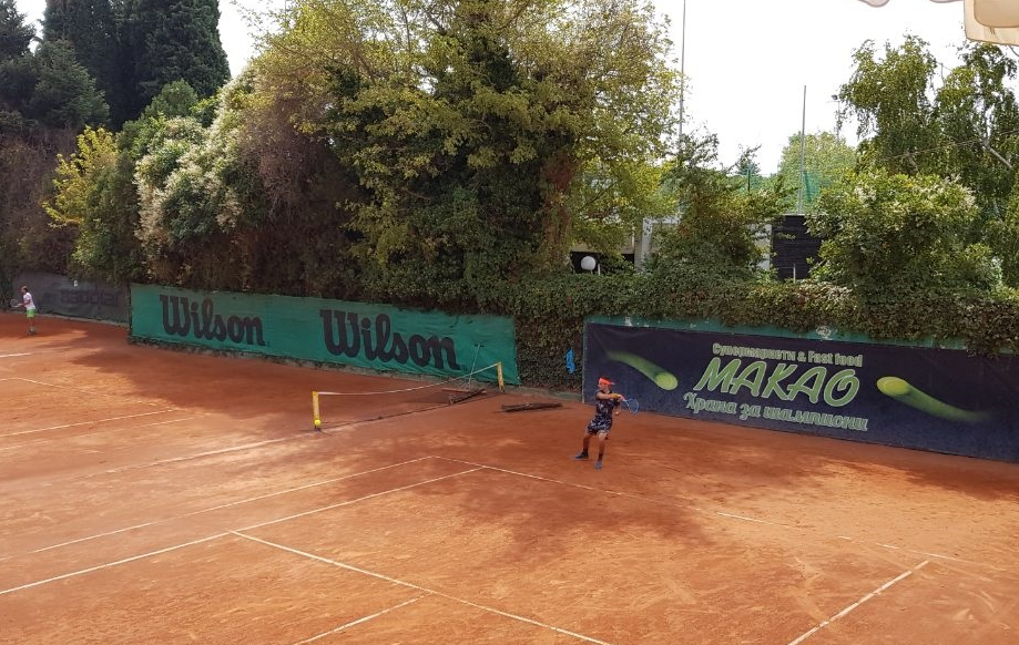 Симон-Антони Иванов се класира за четвъртфиналите на турнир от ITF във Варна