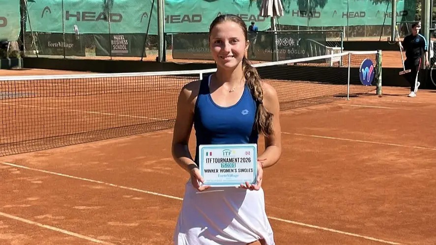 България ликува: 19-годишната Денчева унищожи топ поставената на финала с 9 поредни гейма!