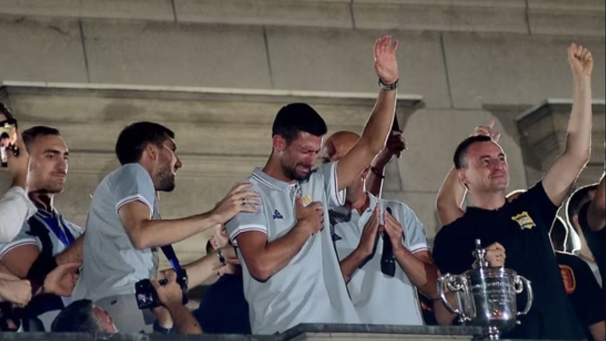 Емоционално посрещане: Джокович се разплака пред хиляди сърби в Белград (видео)