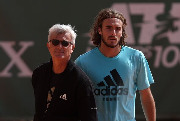 Мнозина тенис специалисти обвиняваха Стефанос Циципас, че е твърде зависим